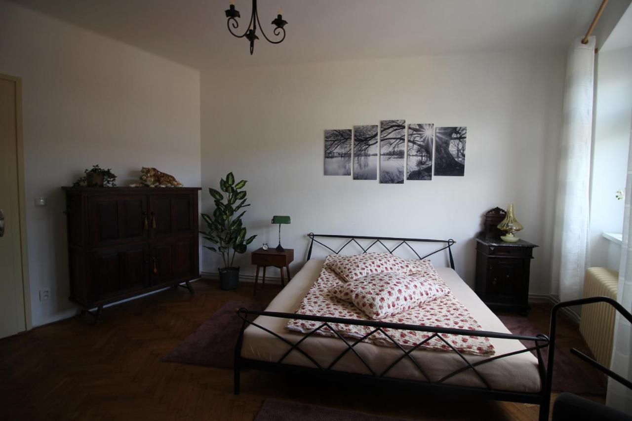 Apartman Prazska Apartment Яблонец над Нисоу Екстериор снимка